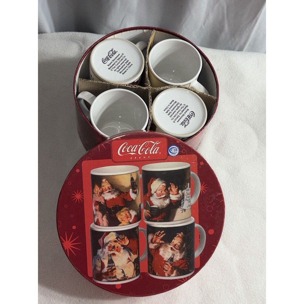 Vtg. Box of 4 Christmas Coca-Cola 10 Oz Holiday Coffee Coke Collector Mug Santa